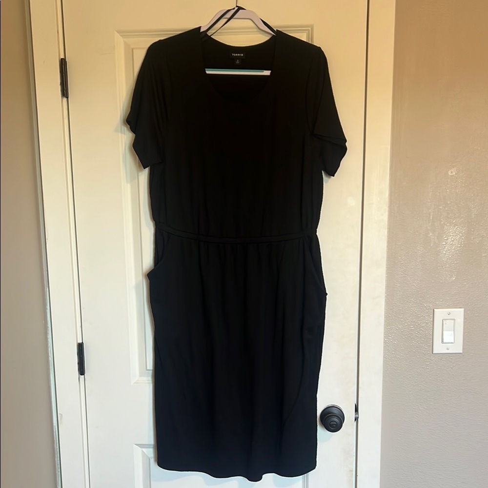 Torrid size 2 At The Knee Slub Rib Slit T-Shirt Dress